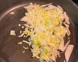 Foto del paso 2 de la receta: Pasta con camarones 🍤 estilo Oriental 🫶