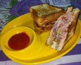 চীজি ভেজ টোস্ট স্যান্ডউইচ (cheesy veg toast sandwich recipe in Bengali) রেসিপি ধাপ - 3 ছবি