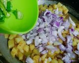 A picture of step 7 of Memon's Fusion Omelette.