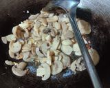 Foto langkah ke 1 dari resep Tumis sawi jamur.