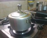 A picture of step 2 of Restaurant style Dal Makhni.