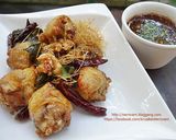 รูปขั้นตอนการทำที่ 5 ของ ไก่ทอดน้ำปลาสมุนไพรกรอบ