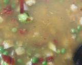 Foto del paso 5 de la receta: Arroz con productos congelados