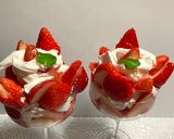 Foto del paso 4 de la receta: Postre especial de fresaa!