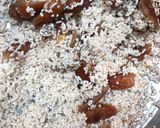 A picture of step 1 of Date sweetened horchata.