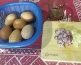 Foto langkah ke 1 dari resep Telor Ceplok Tumis Asam.