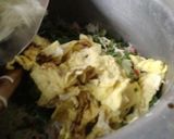 A picture of step 13 of Egg fried rice.