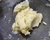 Foto langkah ke 1 dari resep Potato Cheese Stick.