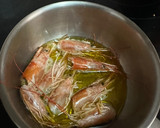 Foto del paso 1 de la receta: Espaguetis de calabacín con gambas y ajetes