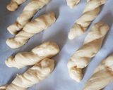 Une image de l'étape 8 de 45• 🥯 Beignet au sucre façon Kkwabaegi (torsade Coréenne)🦸‍♀️.