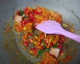 Foto langkah ke 4 dari resep Ayam Suwir Pedas ala Bali.
