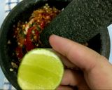 Gambar langkah 4 resipi Thai Seafood Dipping Sauce.