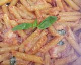 A picture of step 4 of Pasta sorrentina con salame sorrentina pasta with salame.