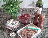 Foto del paso 1 de la receta: Bife a la plancha, con provenzal de champignon y shitaki
