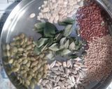 A picture of step 5 of Puffed Rice Snack (Lasaniya Mumra Chavana).