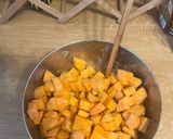 Zöldfűszeres tőkehalfilé pangó morzsás édes burgonyával - FM konyhája recept fázis 3 fotója
