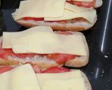 Foto del paso 2 de la receta: Pizzeta en pan de ciabatta 🍕