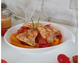 Une image de l'étape 8 de Poulet basquaise, riz cuisiné & crème de chorizo.