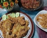 Foto langkah ke 9 dari resep Ayam Goreng Kremes.