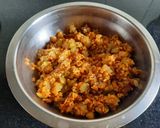 दुधीची मूग डाळ घालून केलेली भाजी (Dudhi Moong Dal Bhaji Recipe In Marathi) रेसिपी स्टेप 1 फोटो 