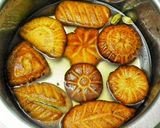 রসালো মুগ পাকন পিঠা রেসিপির ধাপ 4 ছবি