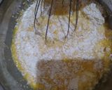 Foto langkah ke 3 dari resep Muffin Vanila Simple (no mixer).