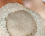 Foto del paso 1 de la receta: Pan casero con grasa