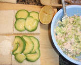 Foto del paso 2 de la receta: Sándwiches de dedo de atún con aguacate