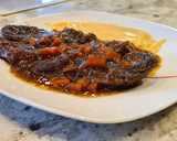 Foto del paso 9 de la receta: Filetes de falda de ternera guisados y puré de papas al pimentón