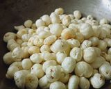 A picture of step 1 of Gond laddu.