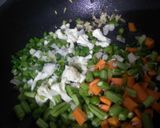 A picture of step 3 of Veggie Fried Rice.
