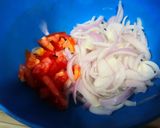 A picture of step 4 of Dehli ki famous dahi phulki.