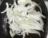 Foto del paso 4 de la receta: Solomillo de cerdo encebollado