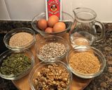 Foto del paso 1 de la receta Pan de semillas, sin gluten, sin lactosa, sin azúcar