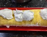 Foto del paso 5 de la receta: Chajá de frutillas arrollado