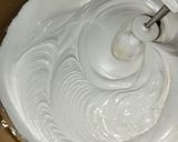 Foto langkah ke 2 dari resep Bolu Kukus Daun Kelor.