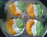 A picture of step 6 of Tricolor idli.