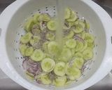 Foto del paso 4 de la receta: Pseudo-encurtido de pepino y cebolla roja