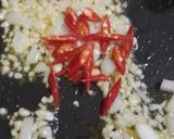 Foto langkah ke 3 dari resep Tumis Udang Brokoli Berkuah.