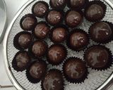 Foto langkah ke 4 dari resep Bola-Bola Coklat Sprinkle.