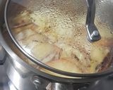 A picture of step 2 of Apple Cinnamon Tea.