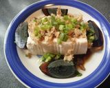 肉鬆皮蛋豆腐- Pork Floss, Century Egg, and Tofu-臺式小菜的食譜步驟1照片