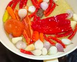 Foto langkah ke 2 dari resep Balado Cumi Asin.