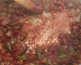 Foto del paso 5 de la receta: Arroz integral con conejo y gambones