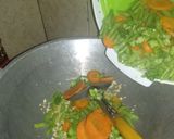 Foto langkah ke 4 dari resep Cap Cay Tumis.