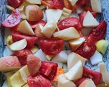 Csirkecombok almás - lecsós savanyúkáposzta ágyon recept fázis 2 fotója