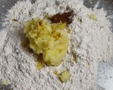 A picture of step 1 of Singhare flour paratha.