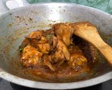Foto langkah ke 4 dari resep Semur Ayam Kampung Legit nan Gurih.