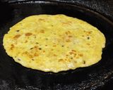 A picture of step 3 of Dal- oats paratha.
