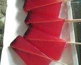 Foto langkah ke 7 dari resep Agar2 buah naga populer.